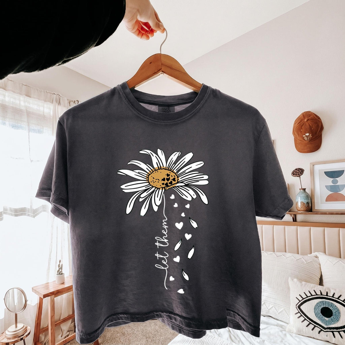 Let Them Daisy Shirt, Mental Health Boho Tee, Inspirational Floral T-shirt, Positive Saying Gift for Women, Self Love Flower Top